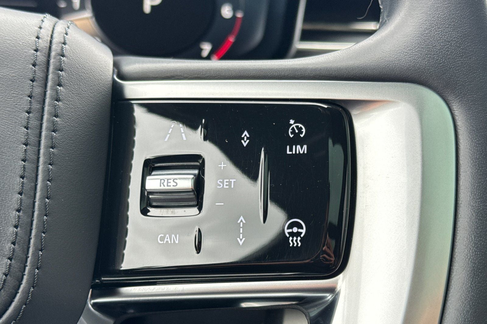 2024 Land Rover Range Rover SE