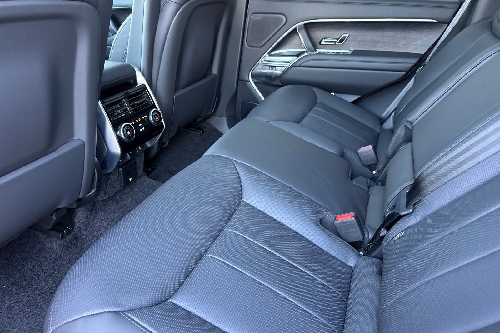 2026 Land Rover Range Rover SE