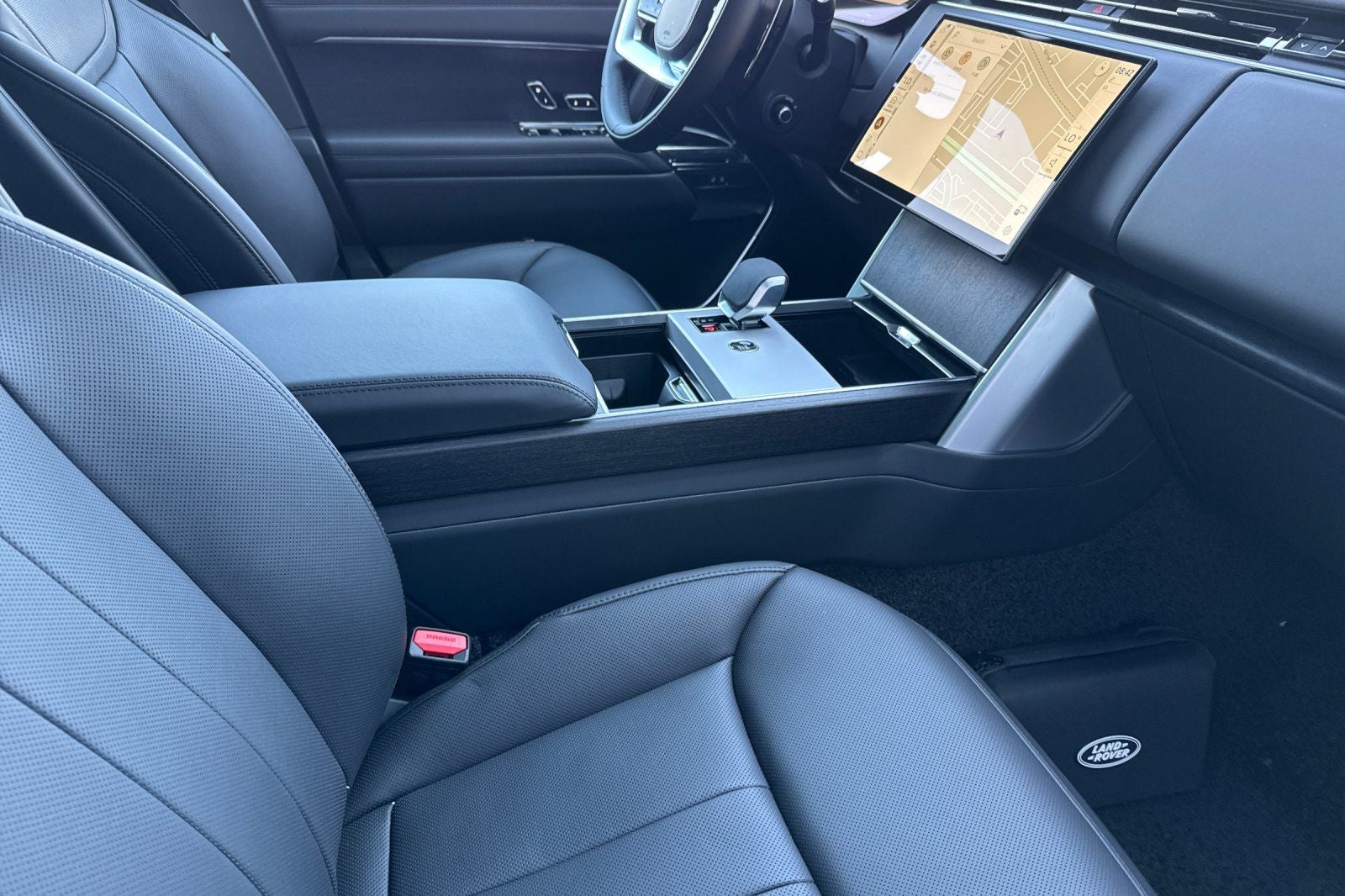 2026 Land Rover Range Rover SE