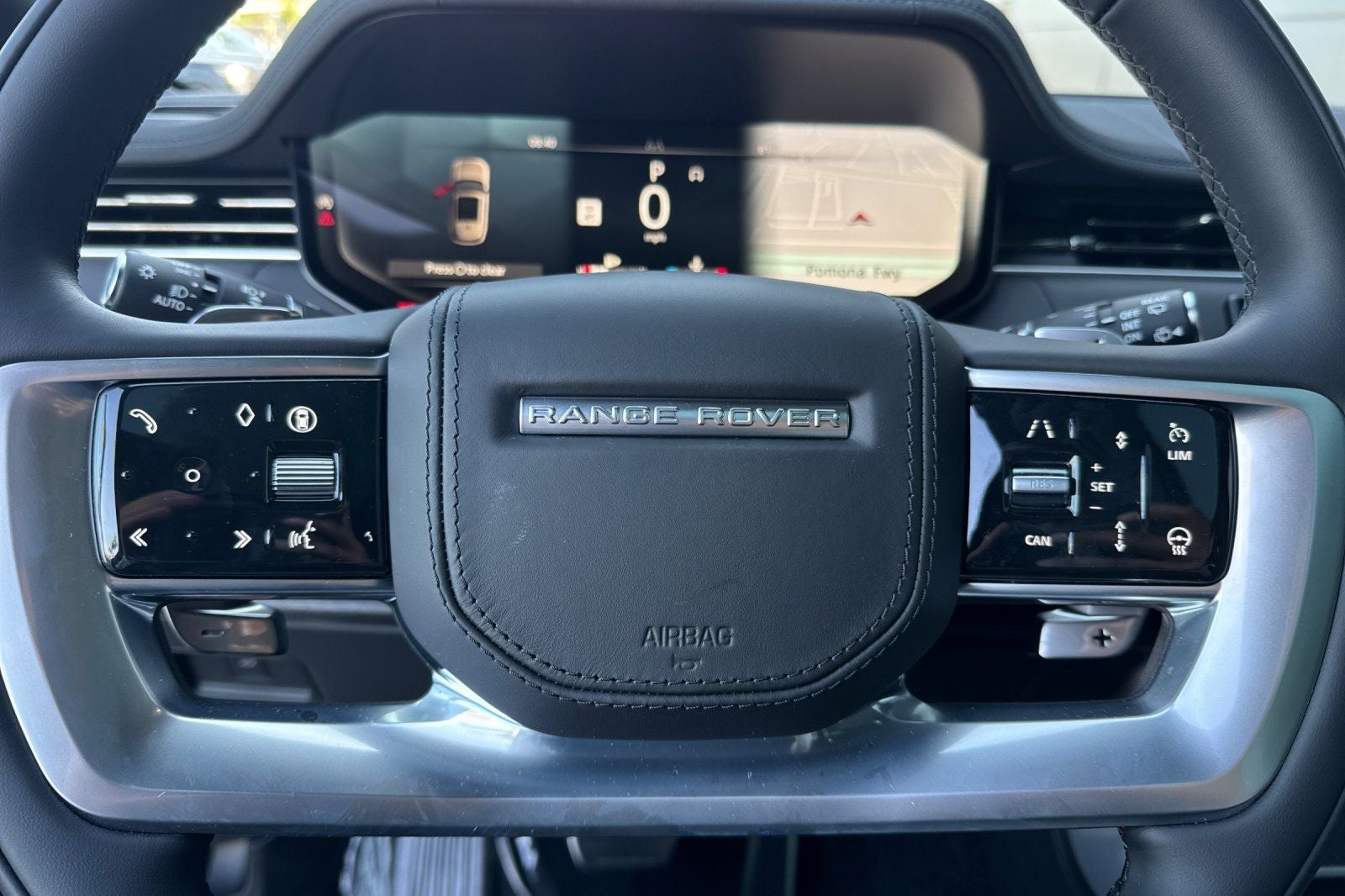 2026 Land Rover Range Rover SE