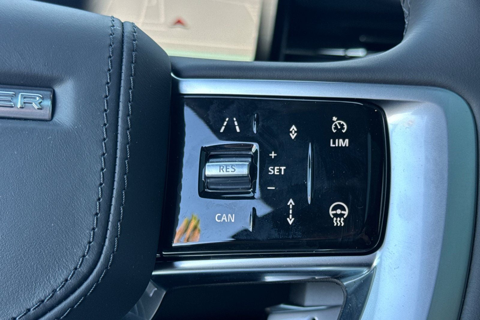2026 Land Rover Range Rover SE