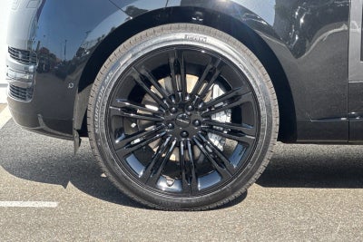2026 Land Rover Range Rover SE