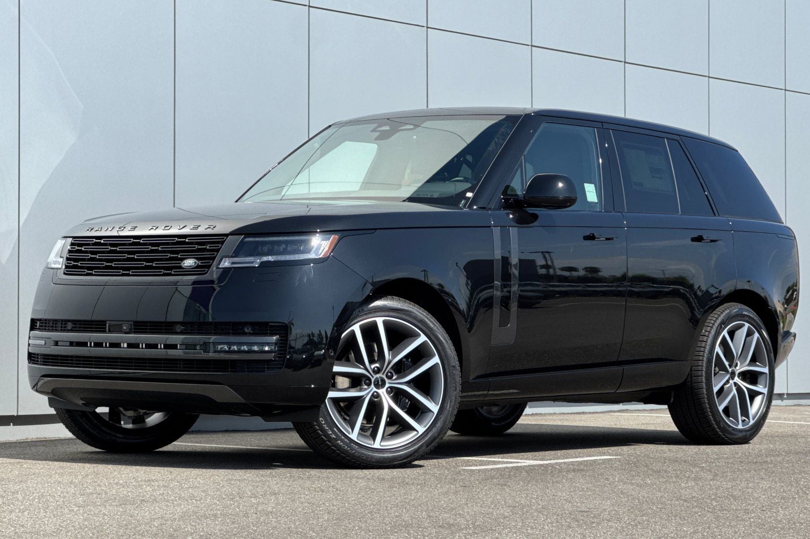 2026 Land Rover Range Rover SE