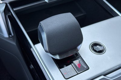 2026 Land Rover Range Rover SE