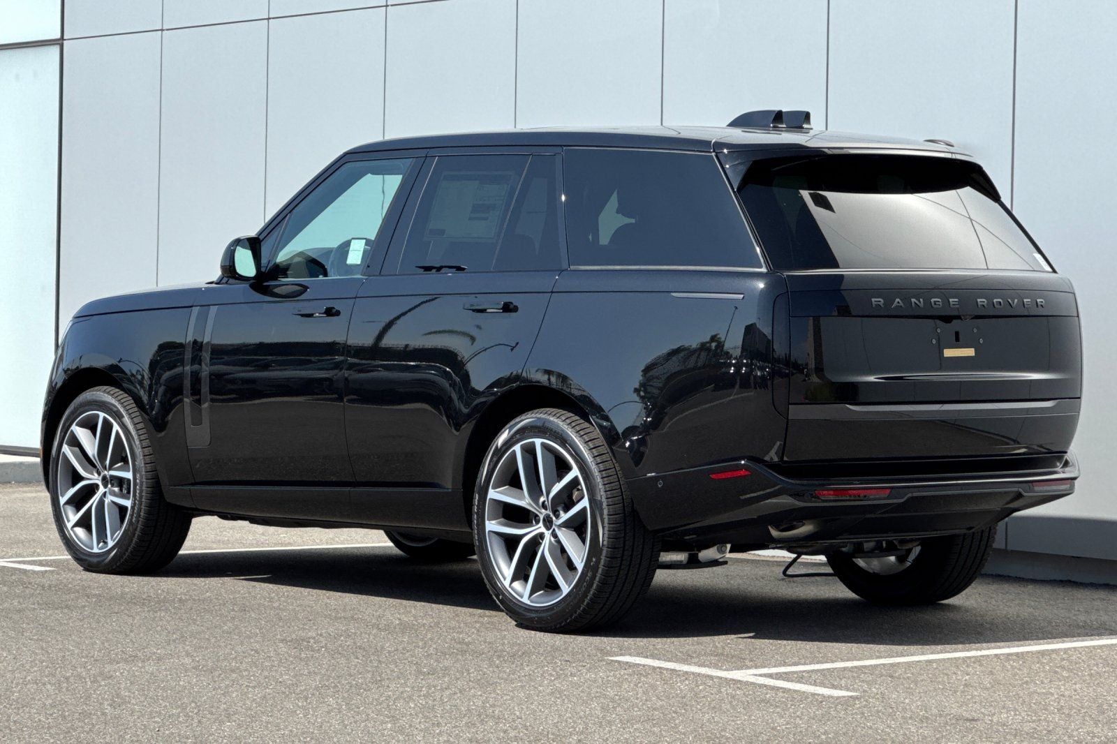 2026 Land Rover Range Rover SE