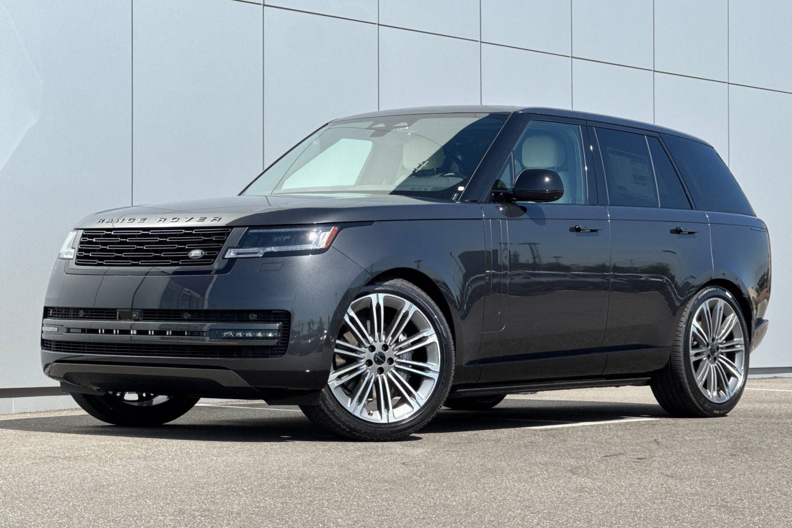 2026 Land Rover Range Rover SE
