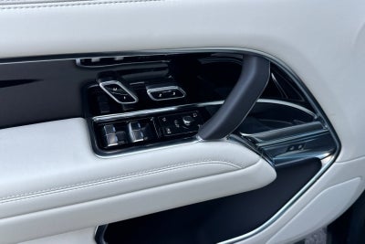 2026 Land Rover Range Rover SE