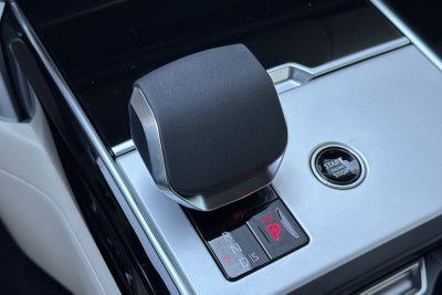 2026 Land Rover Range Rover SE