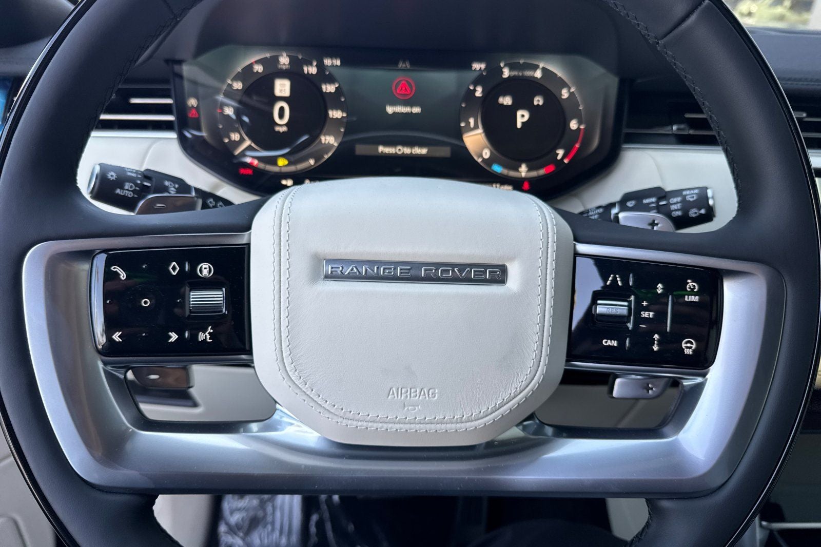 2026 Land Rover Range Rover SE