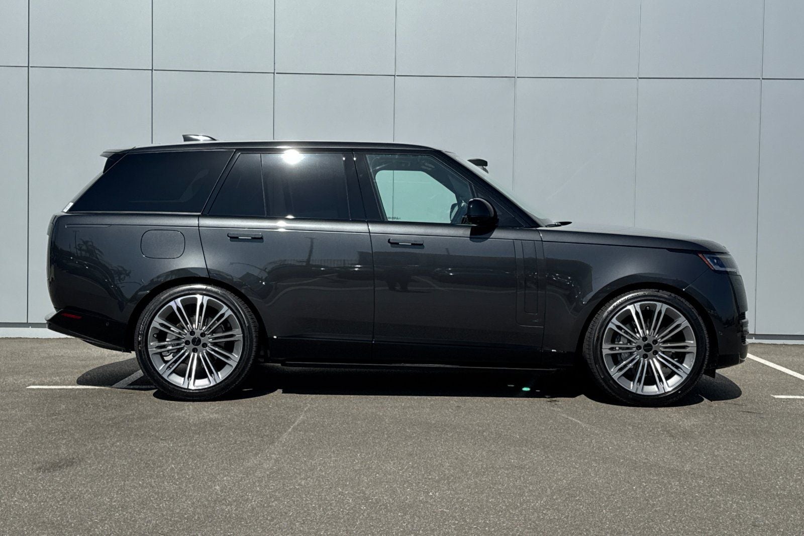 2026 Land Rover Range Rover SE