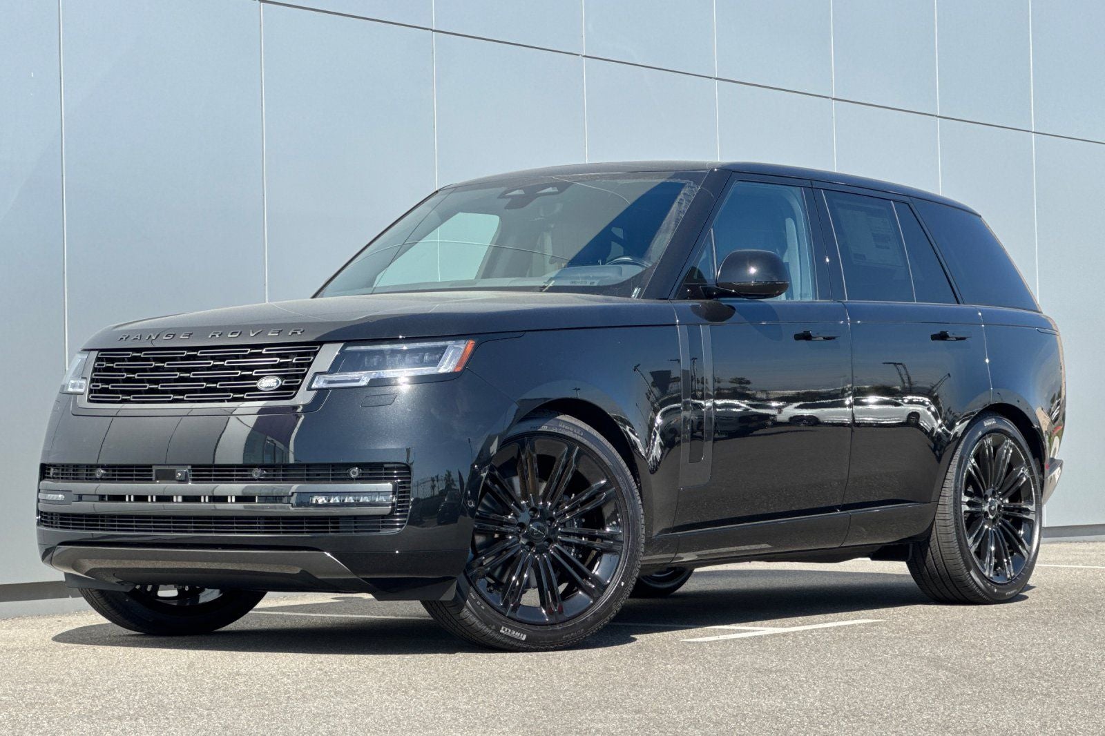 2026 Land Rover Range Rover SE