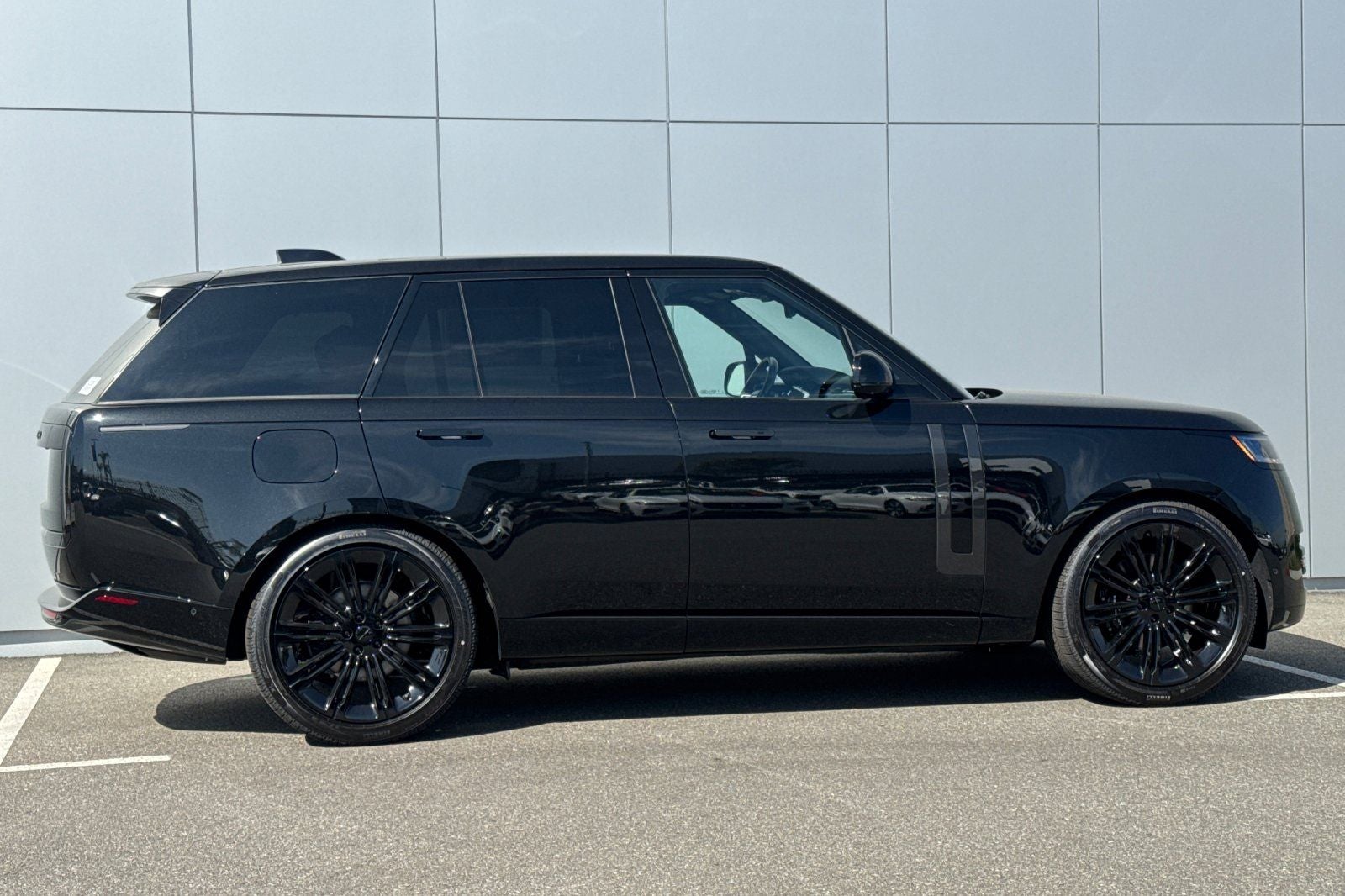 2026 Land Rover Range Rover SE