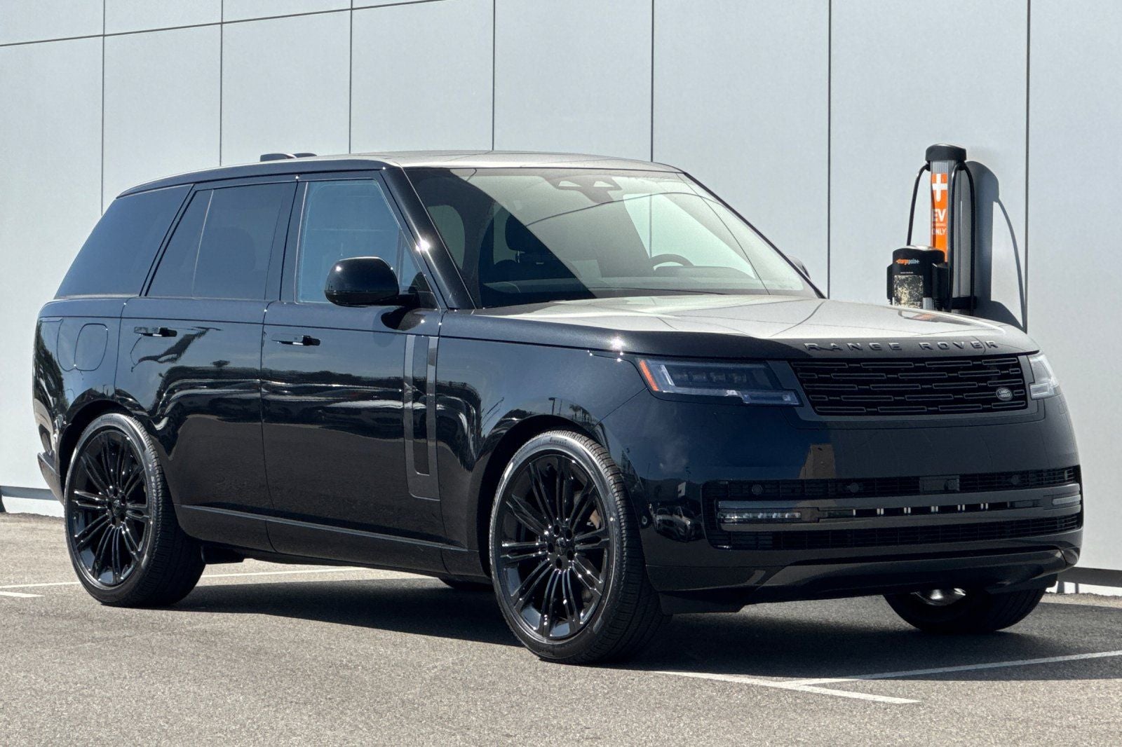 2026 Land Rover Range Rover SE