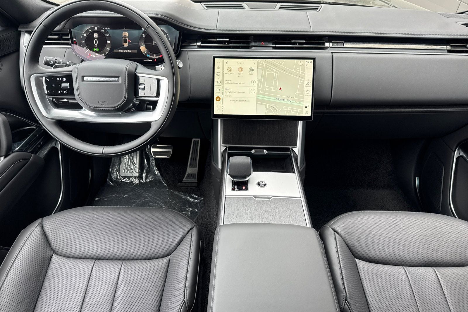 2026 Land Rover Range Rover SE