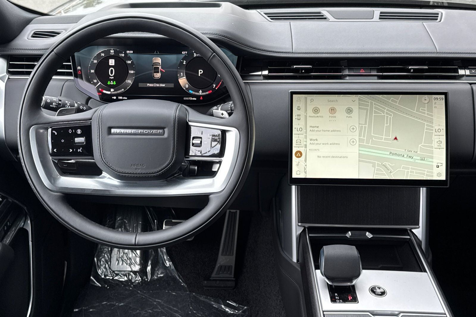 2026 Land Rover Range Rover SE