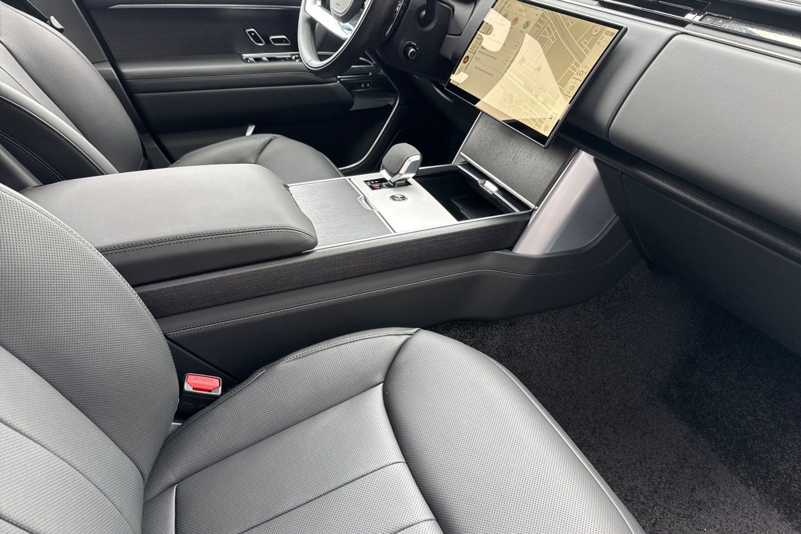 2026 Land Rover Range Rover SE