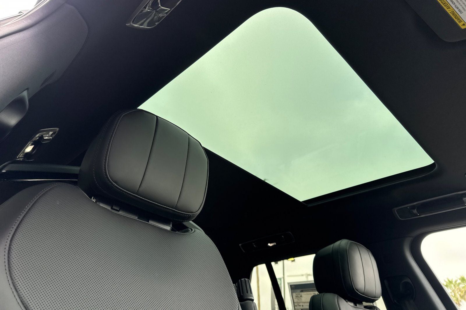 2026 Land Rover Range Rover SE