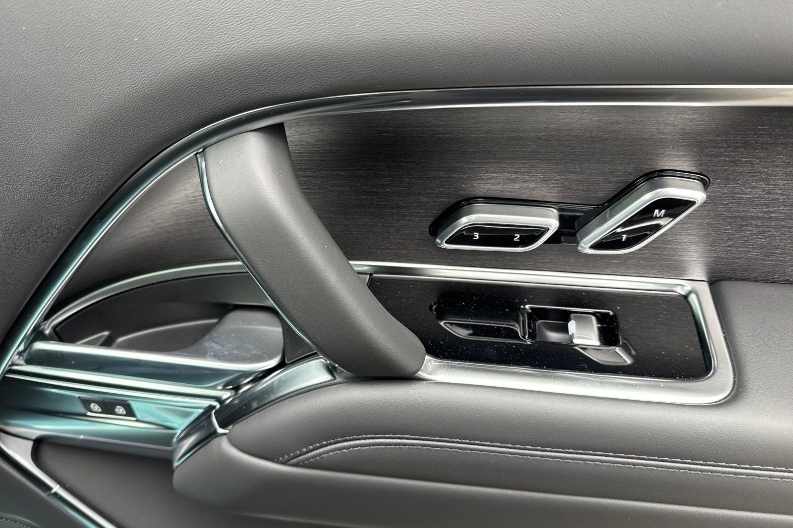 2026 Land Rover Range Rover SE