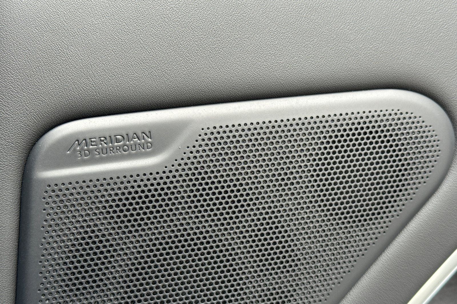 2026 Land Rover Range Rover SE