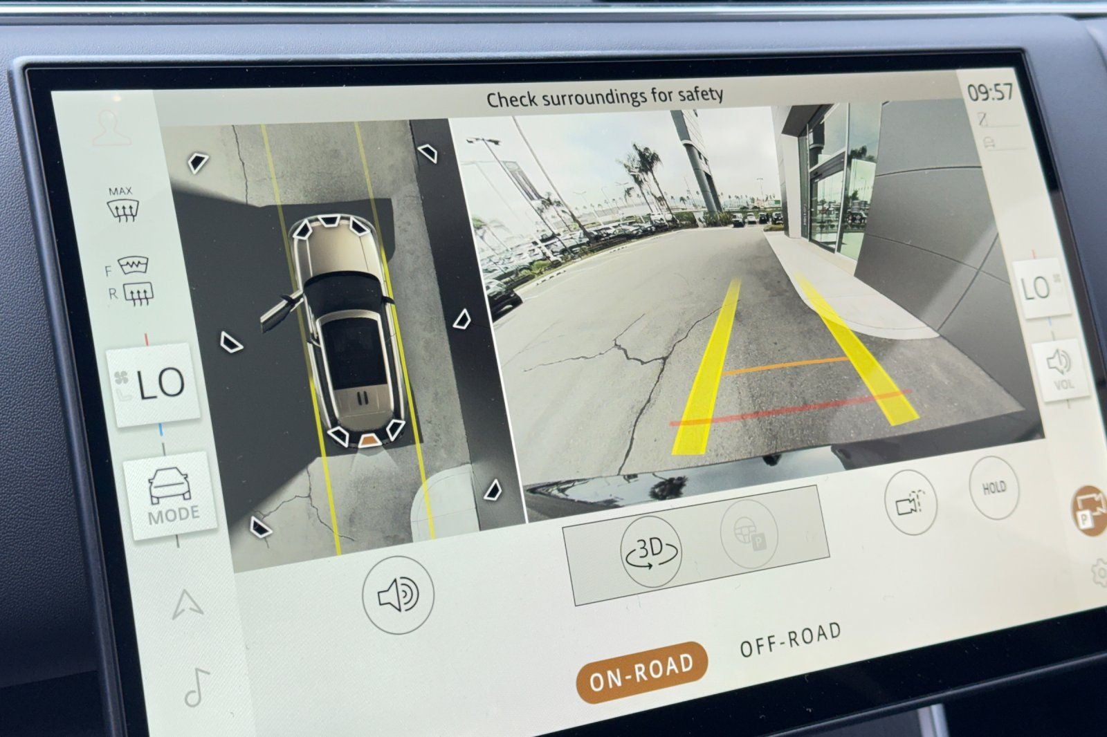 2026 Land Rover Range Rover SE