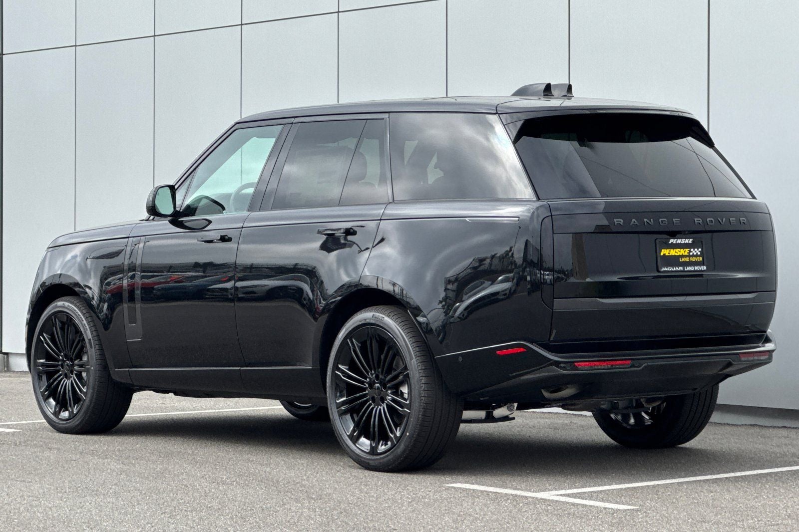 2026 Land Rover Range Rover SE