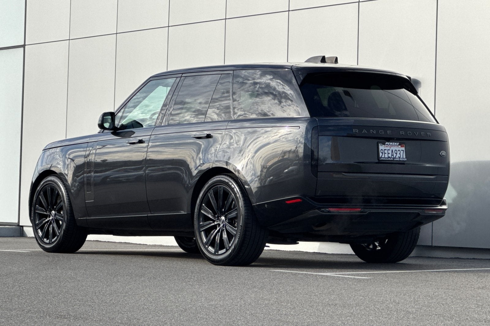 2023 Land Rover Range Rover SE