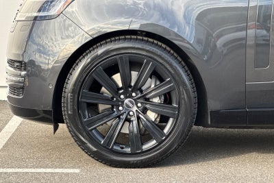 2023 Land Rover Range Rover SE