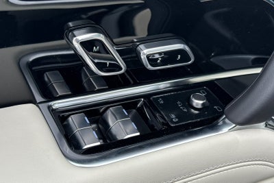 2026 Land Rover Range Rover SE