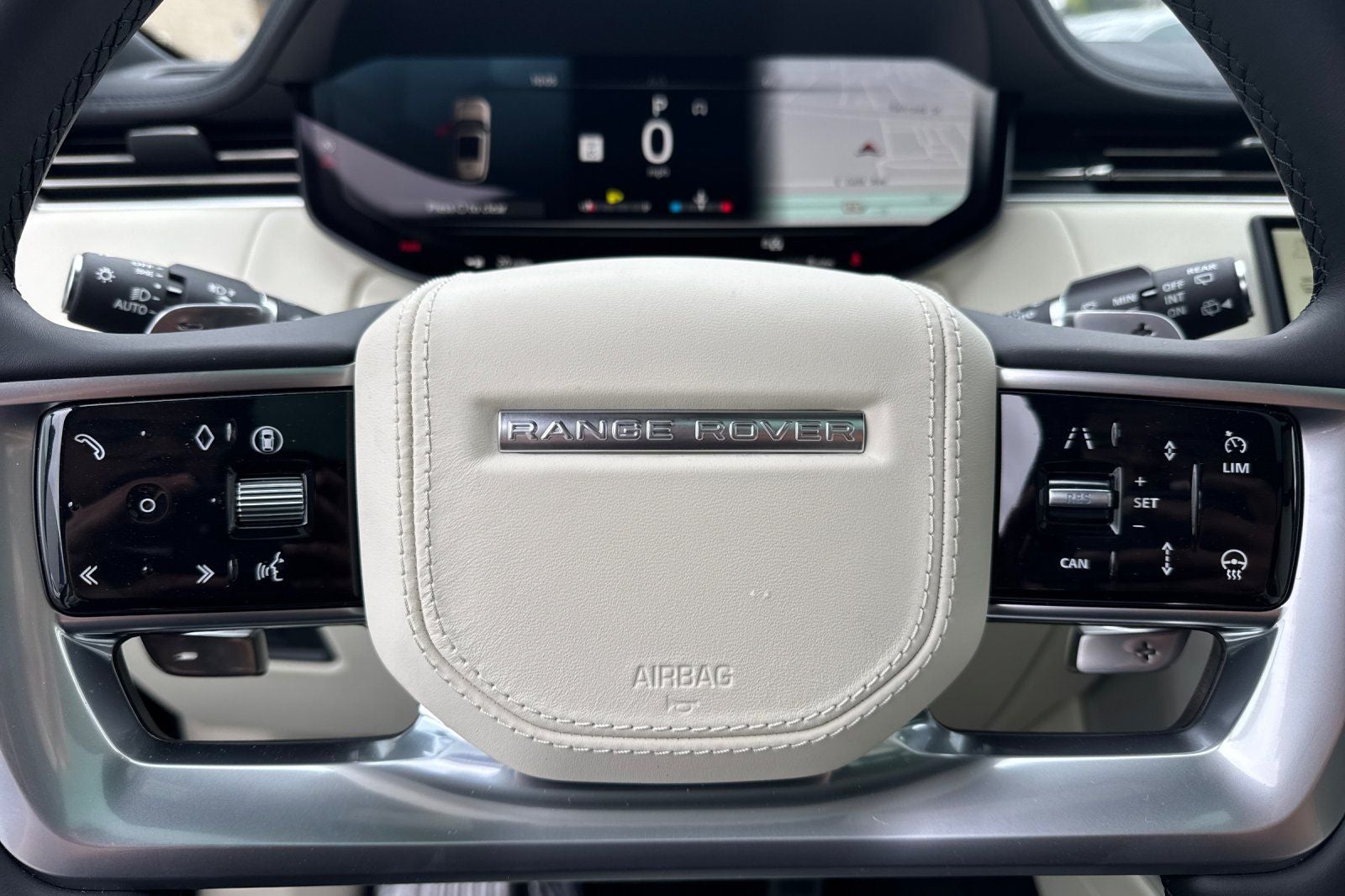 2026 Land Rover Range Rover SE