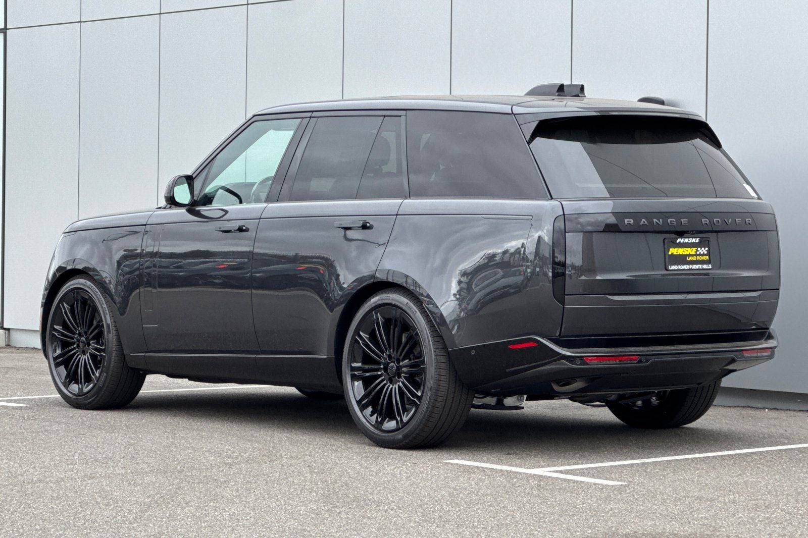 2026 Land Rover Range Rover SE