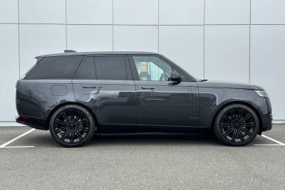 2026 Land Rover Range Rover SE