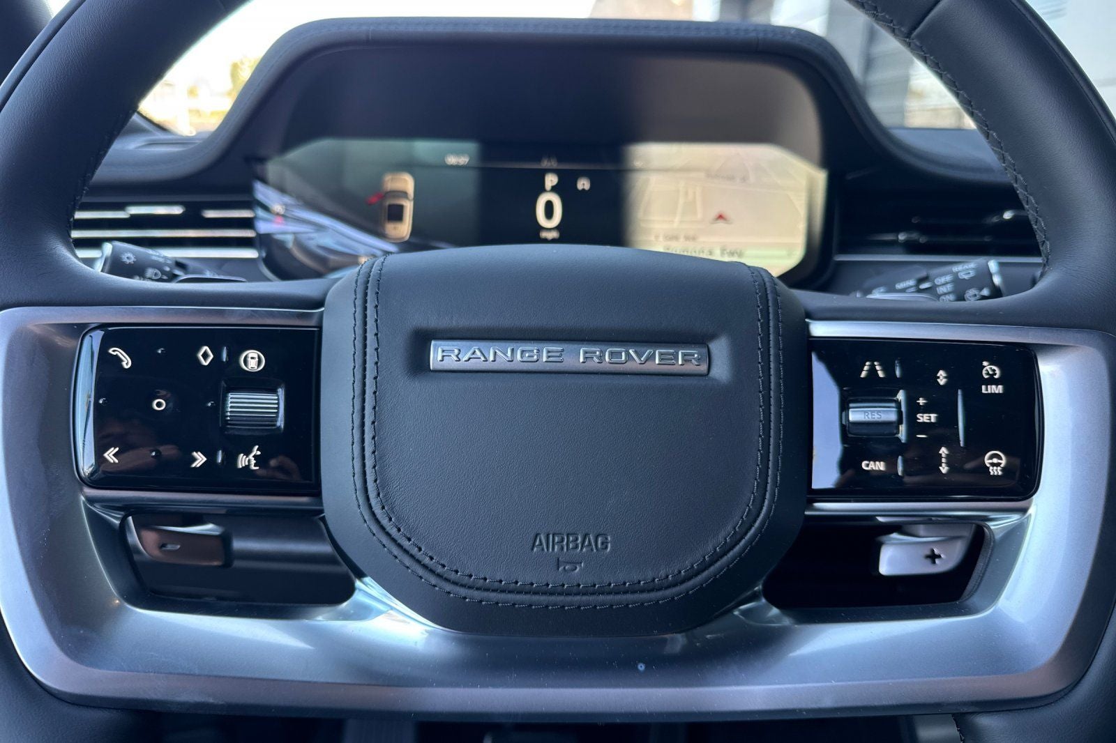 2026 Land Rover Range Rover SE