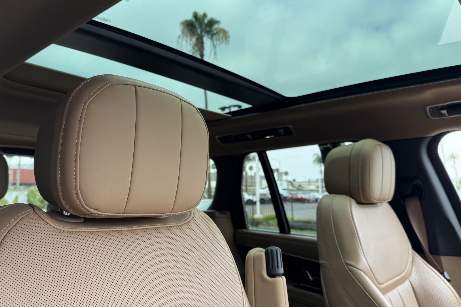 2023 Land Rover Range Rover SE