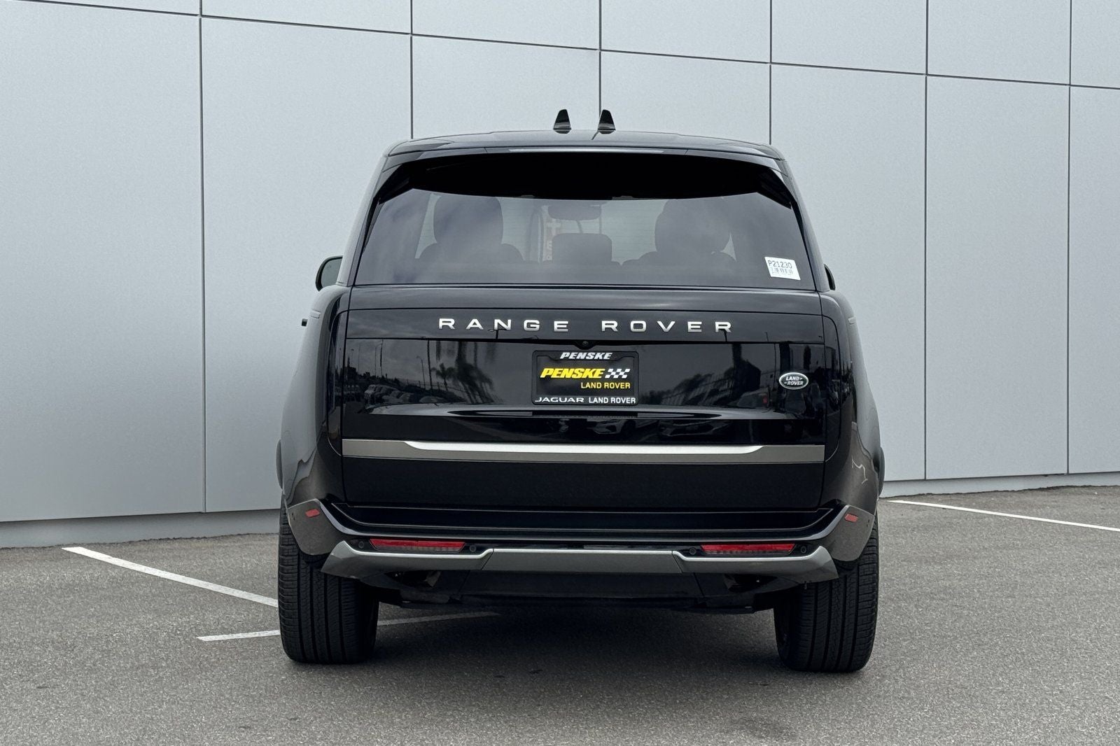 2023 Land Rover Range Rover SE