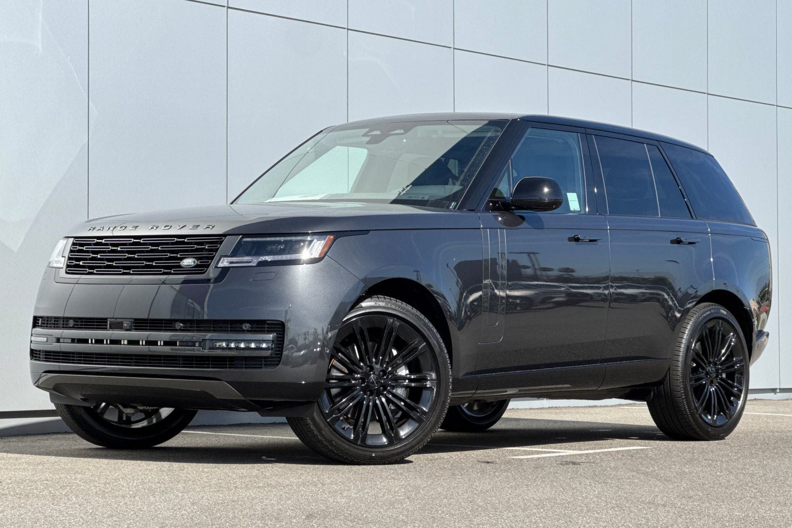 2026 Land Rover Range Rover SE