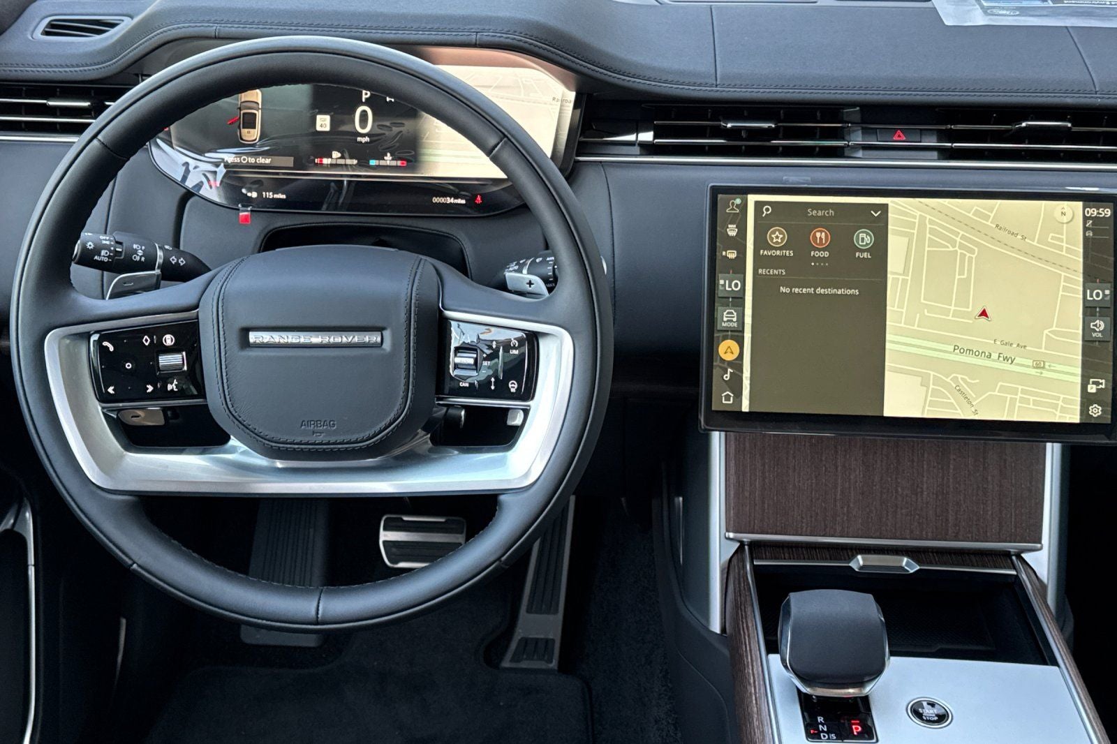 2026 Land Rover Range Rover SE