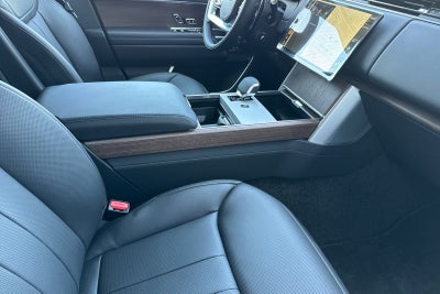 2026 Land Rover Range Rover SE