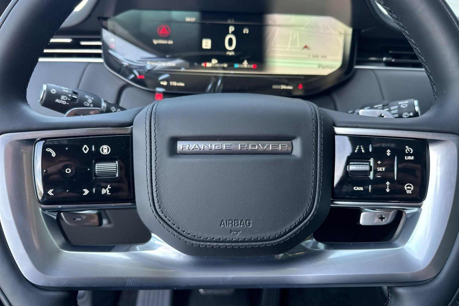 2026 Land Rover Range Rover SE