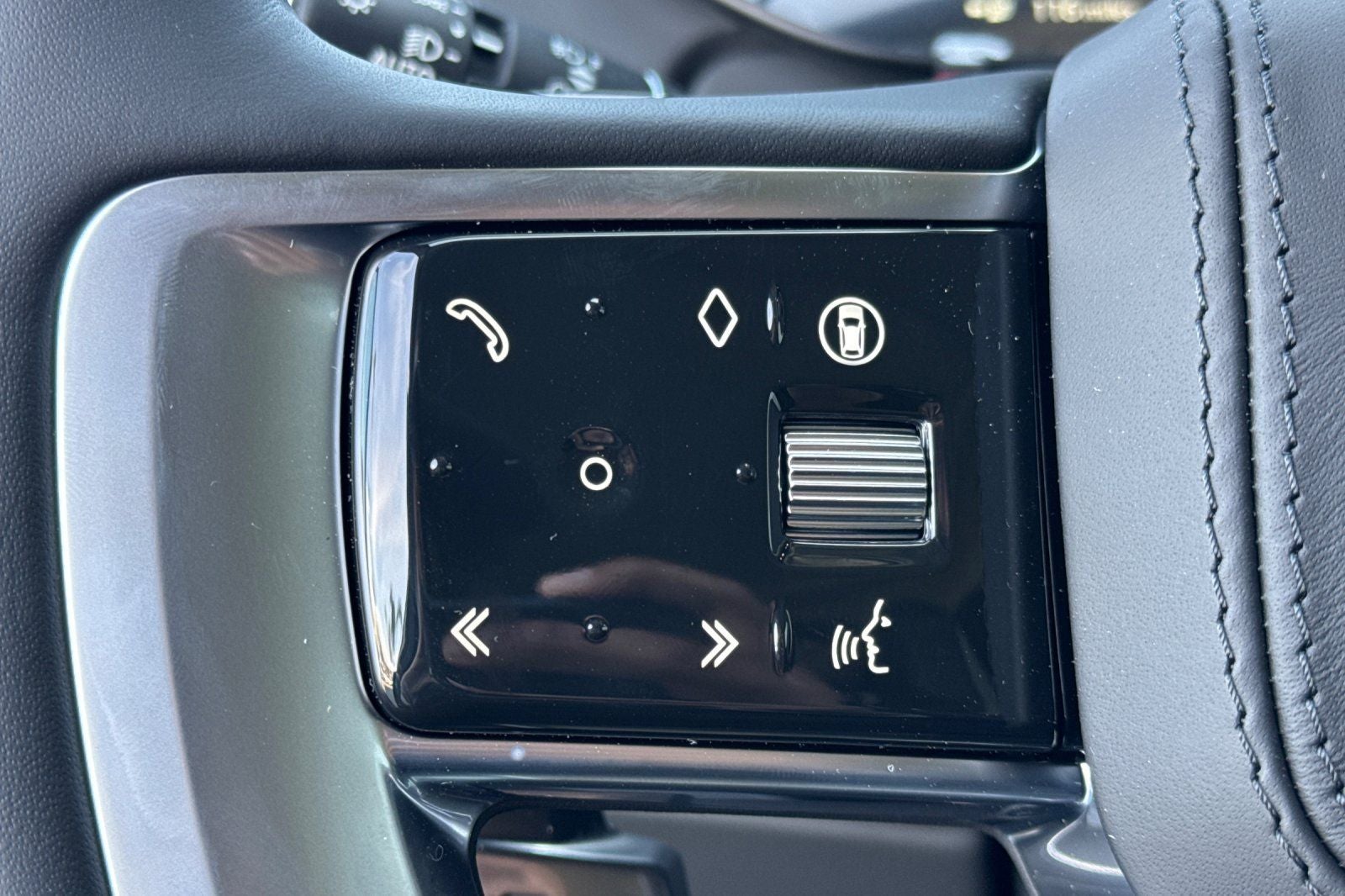 2026 Land Rover Range Rover SE