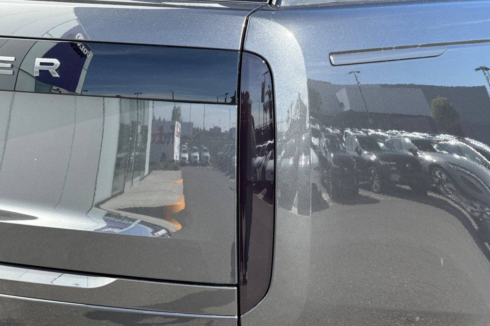 2026 Land Rover Range Rover SE