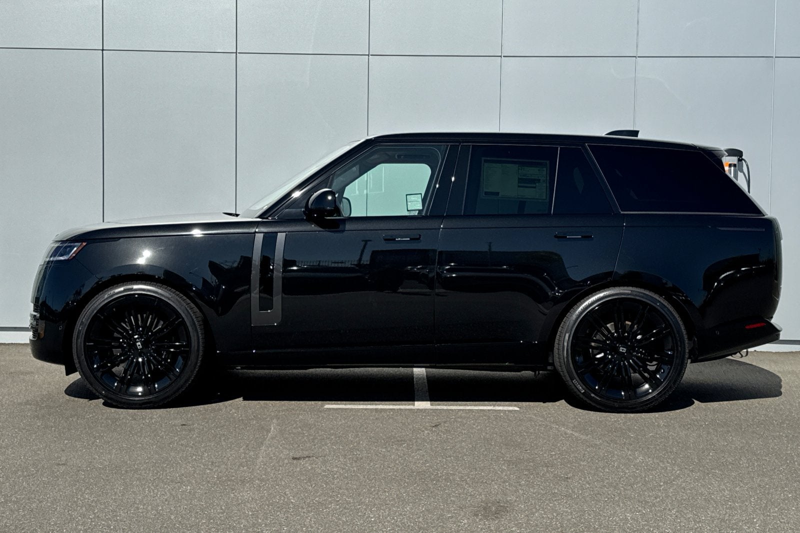 2027 Land Rover Range Rover SE