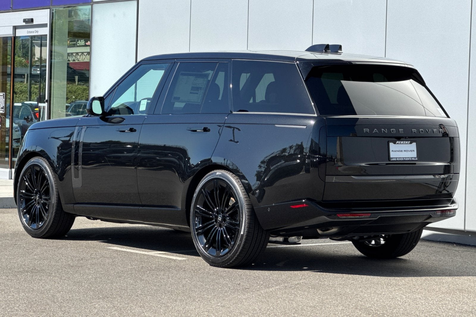 2027 Land Rover Range Rover SE