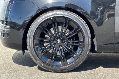 2027 Land Rover Range Rover SE