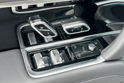 2025 Land Rover Range Rover SE LWB