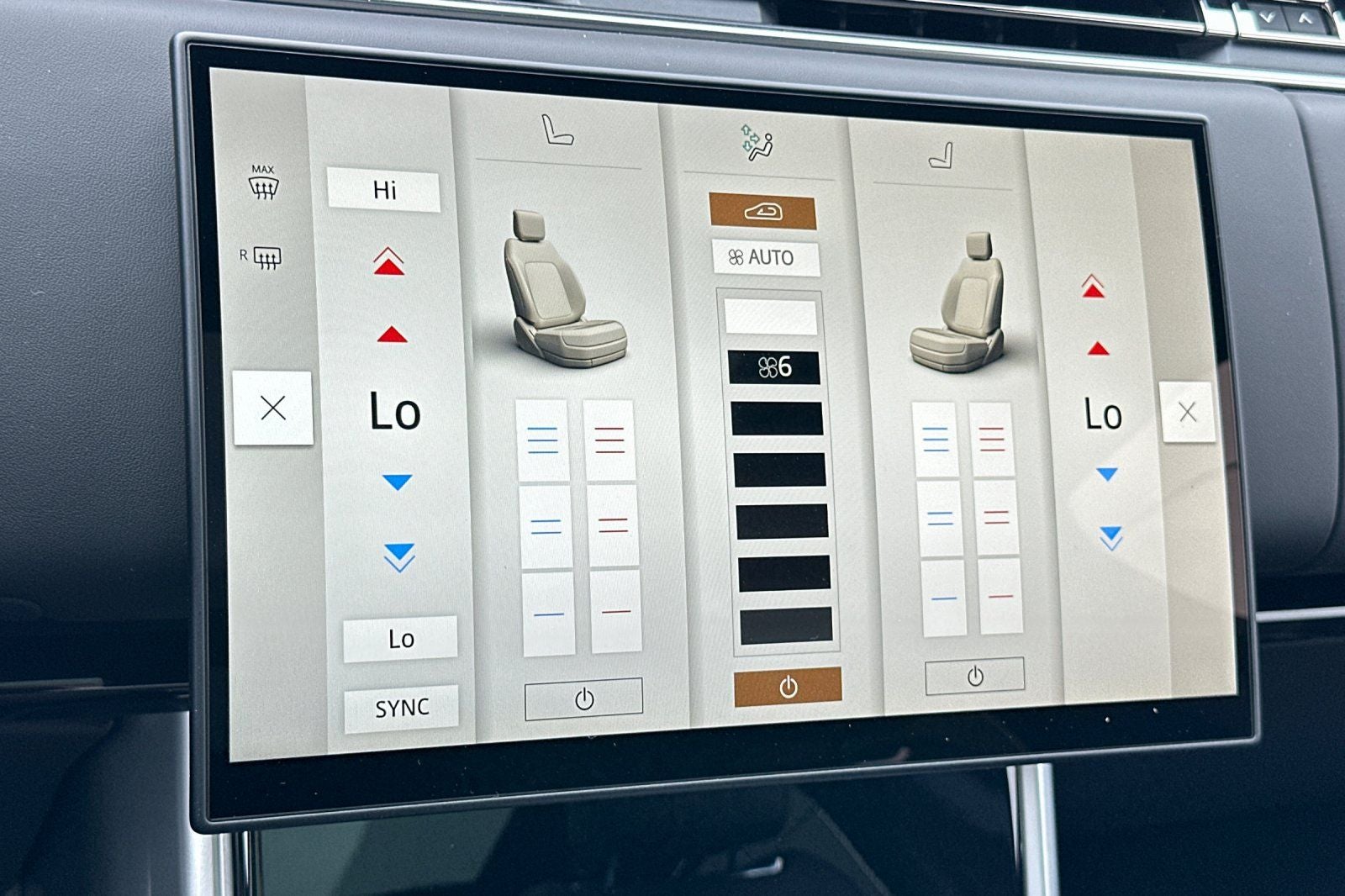 2025 Land Rover Range Rover SE LWB