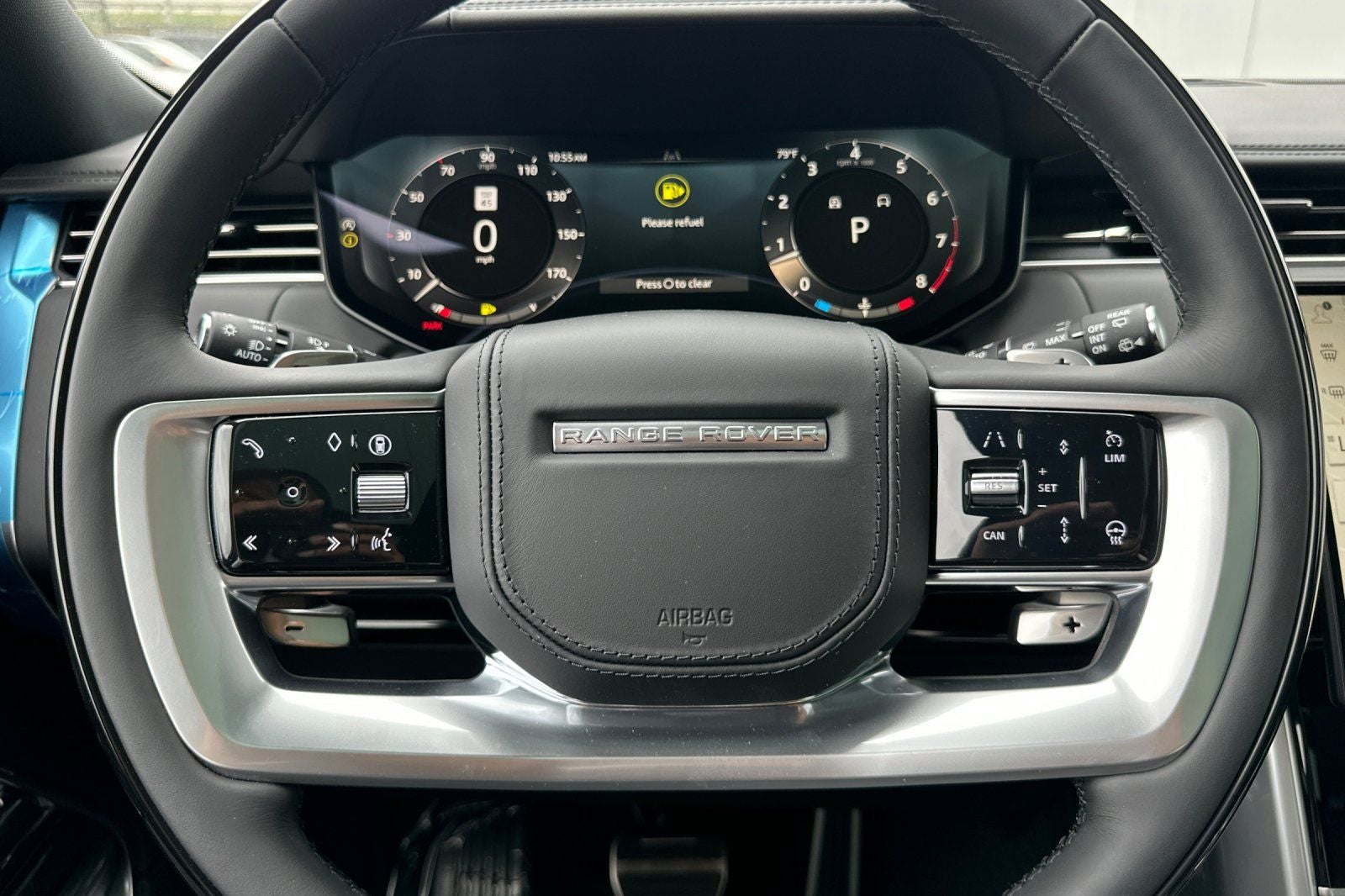 2025 Land Rover Range Rover SE LWB