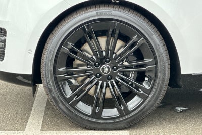 2025 Land Rover Range Rover SE LWB