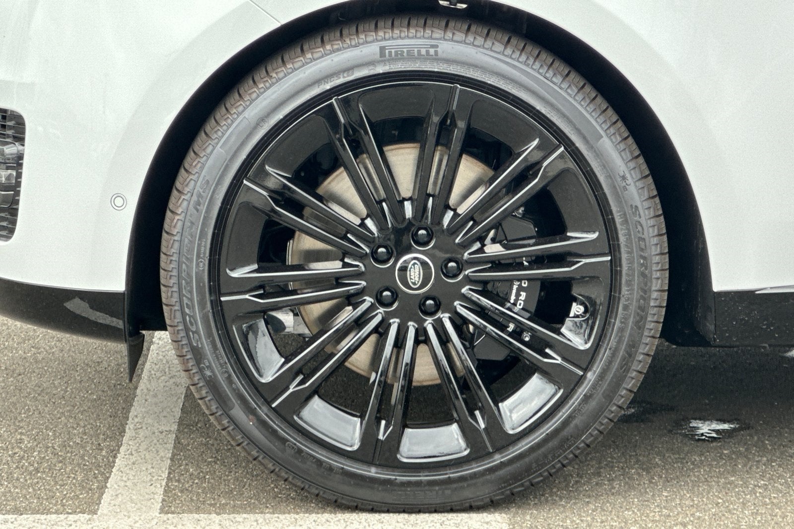 2025 Land Rover Range Rover SE LWB