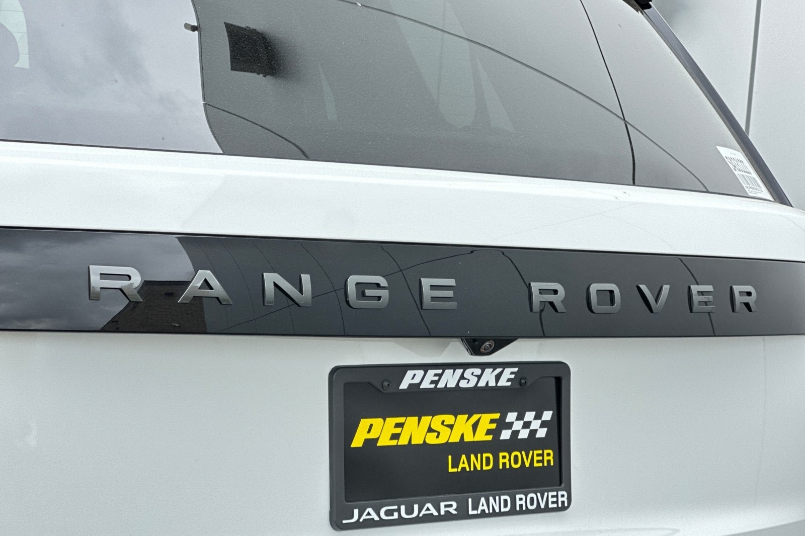 2025 Land Rover Range Rover SE LWB