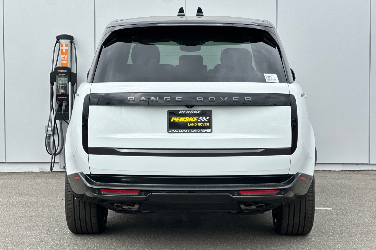 2025 Land Rover Range Rover SE LWB